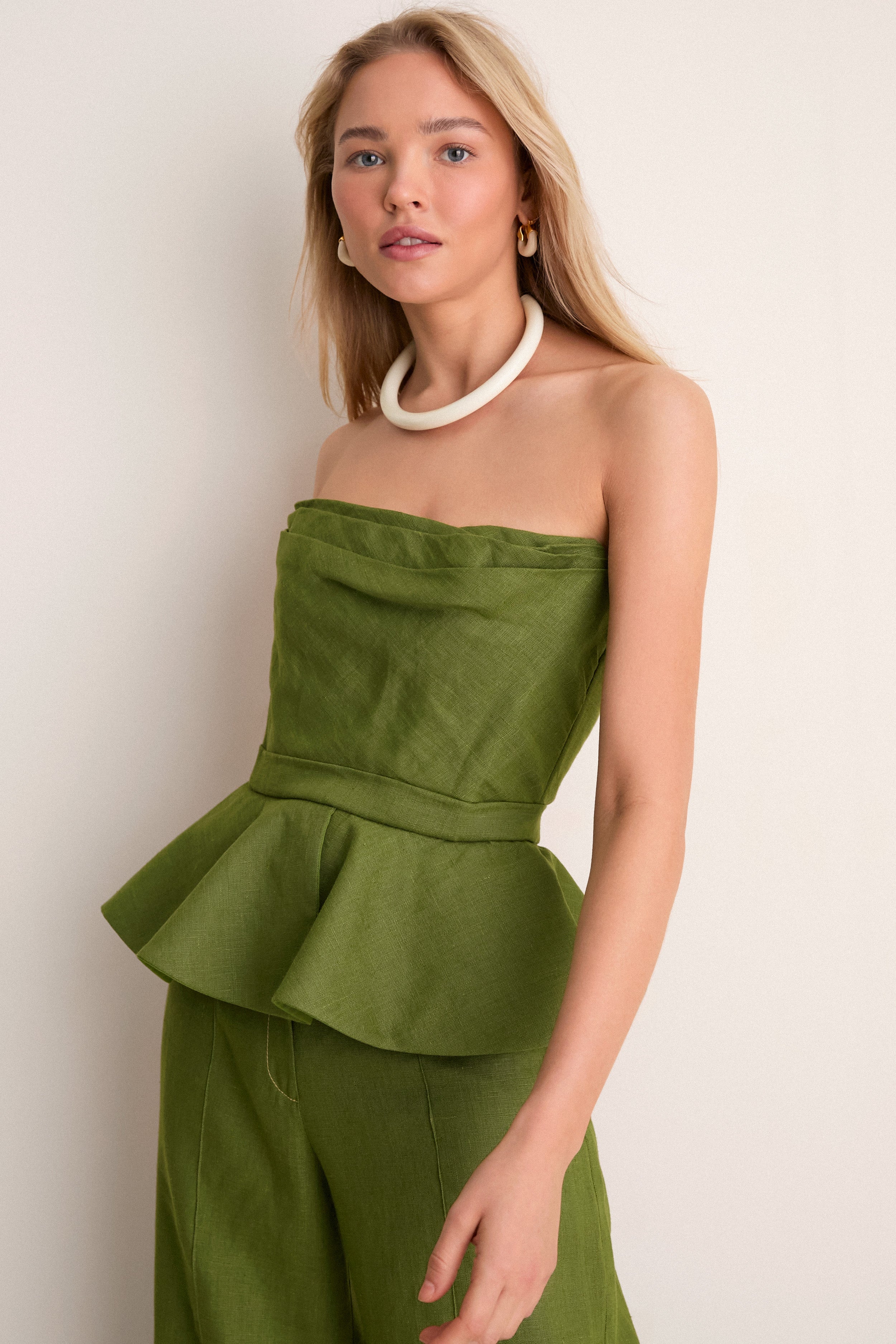 Olive Green Oliva Profundo Top