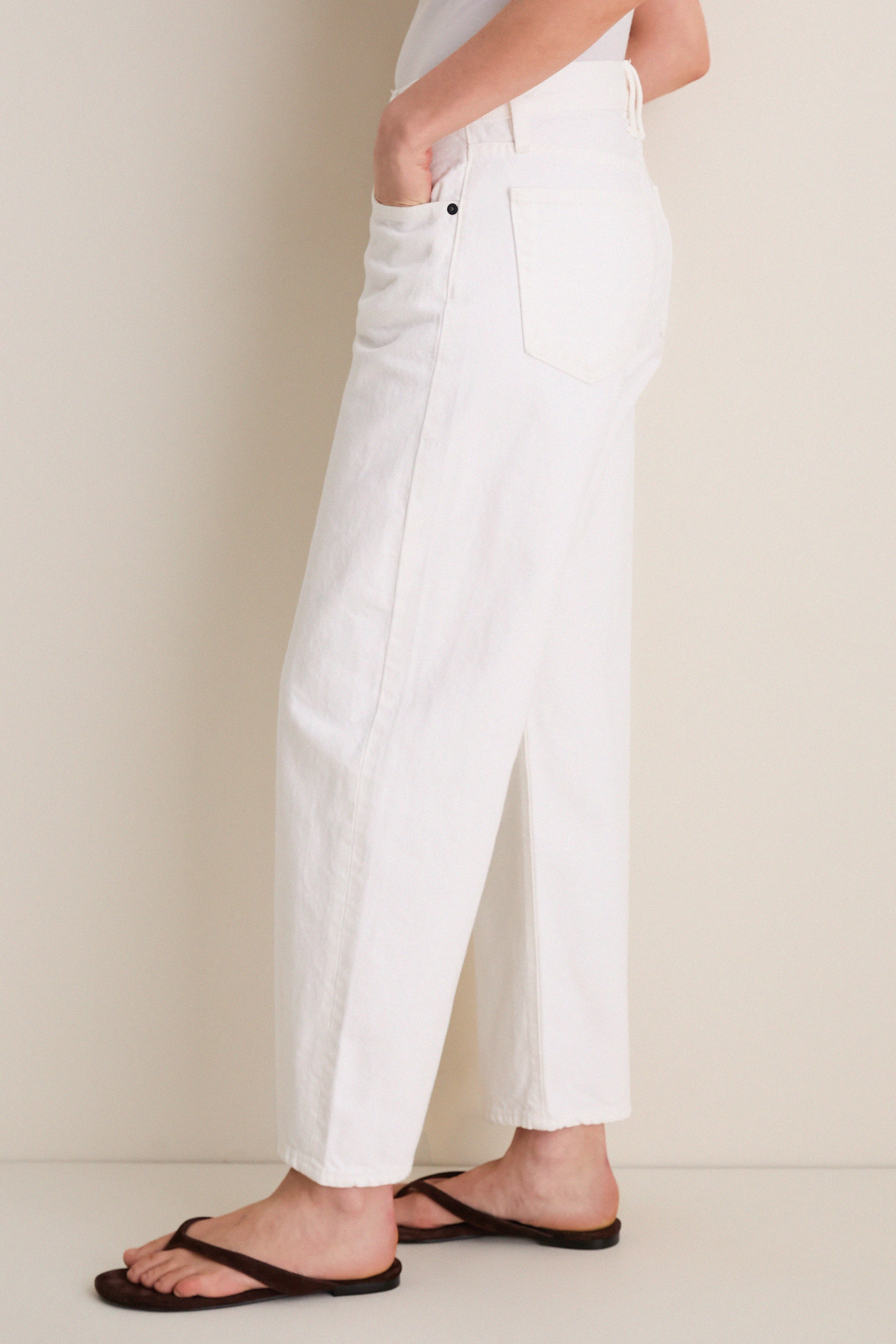 White Jamie Ankle Curve Jean