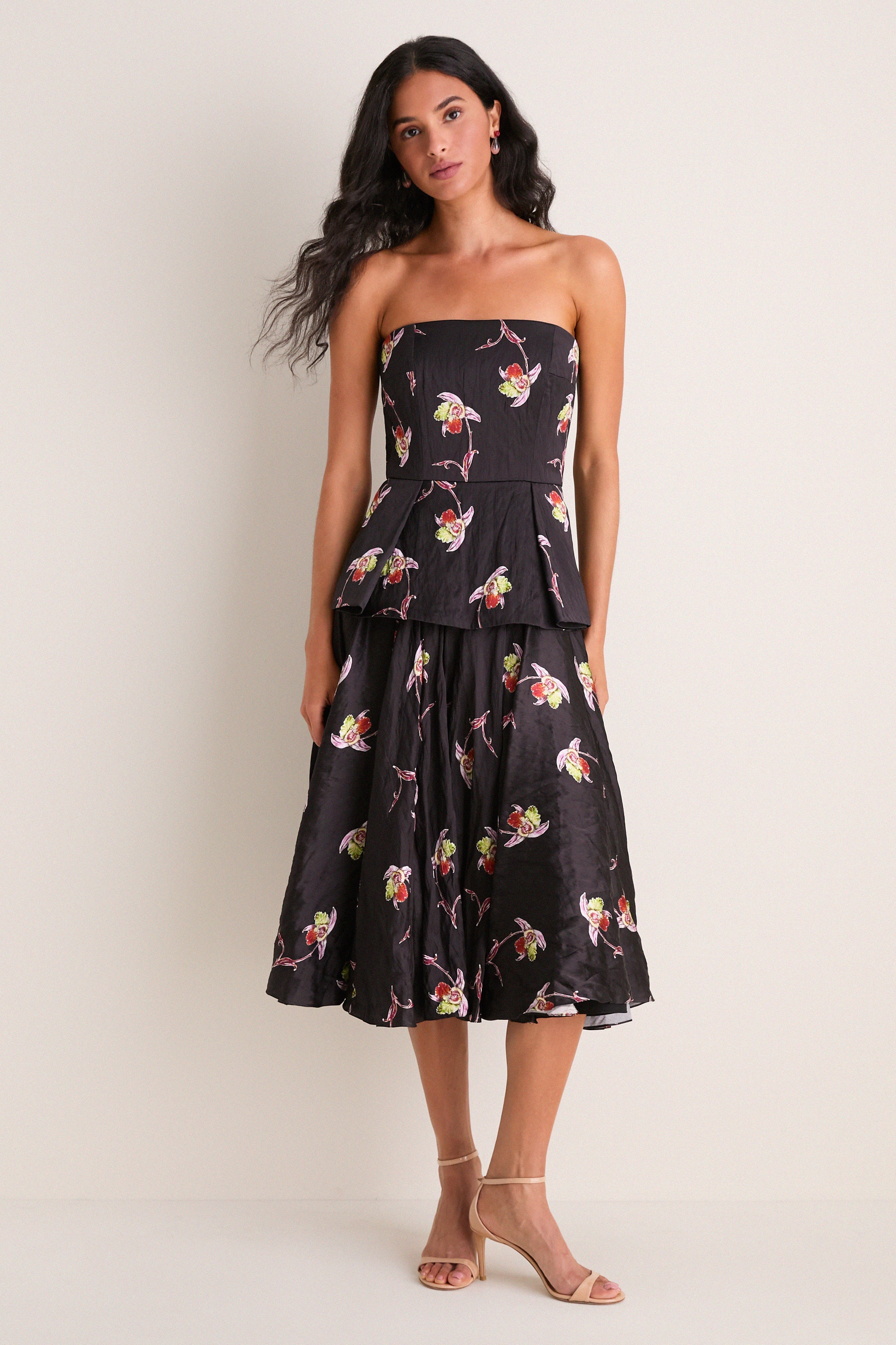 Black Lily Nera Skirt