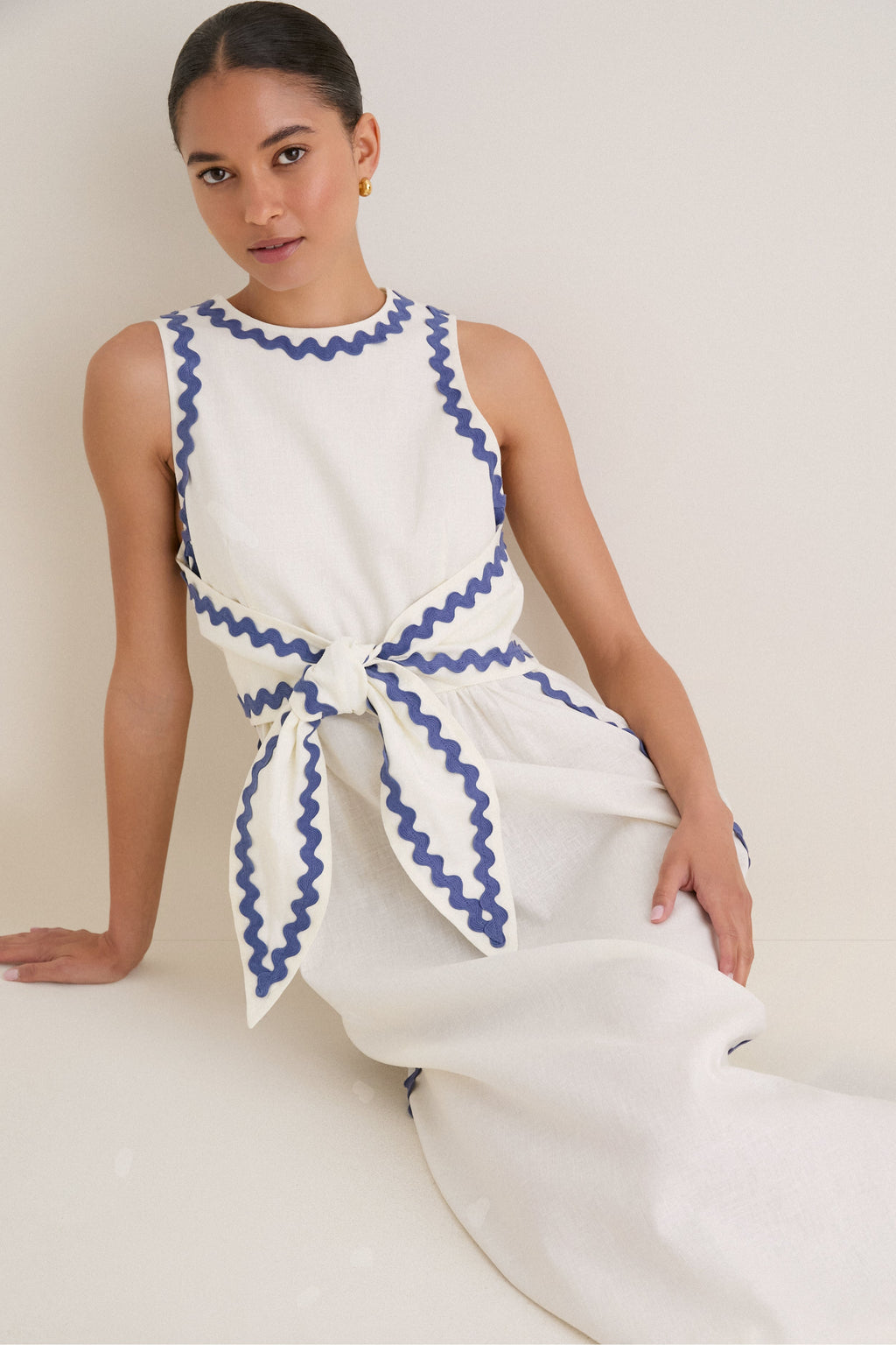 White Ric Rac Tie Brocks Dress