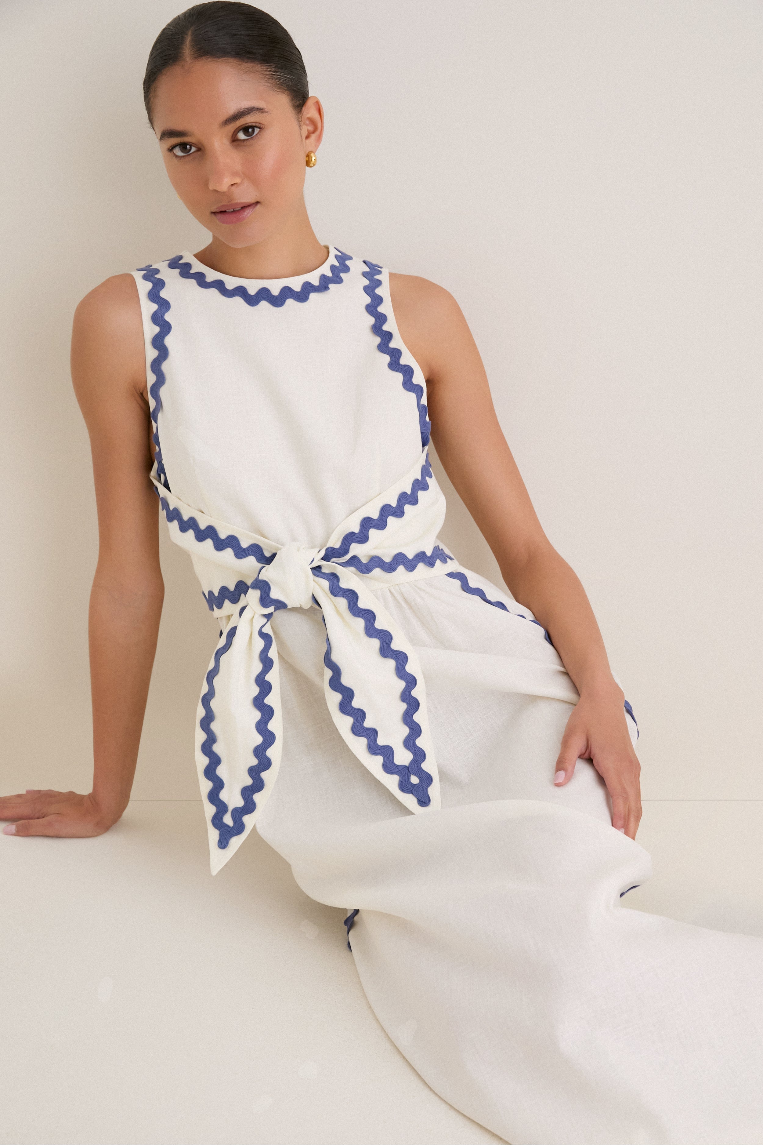 White Ric Rac Tie Brocks Dress