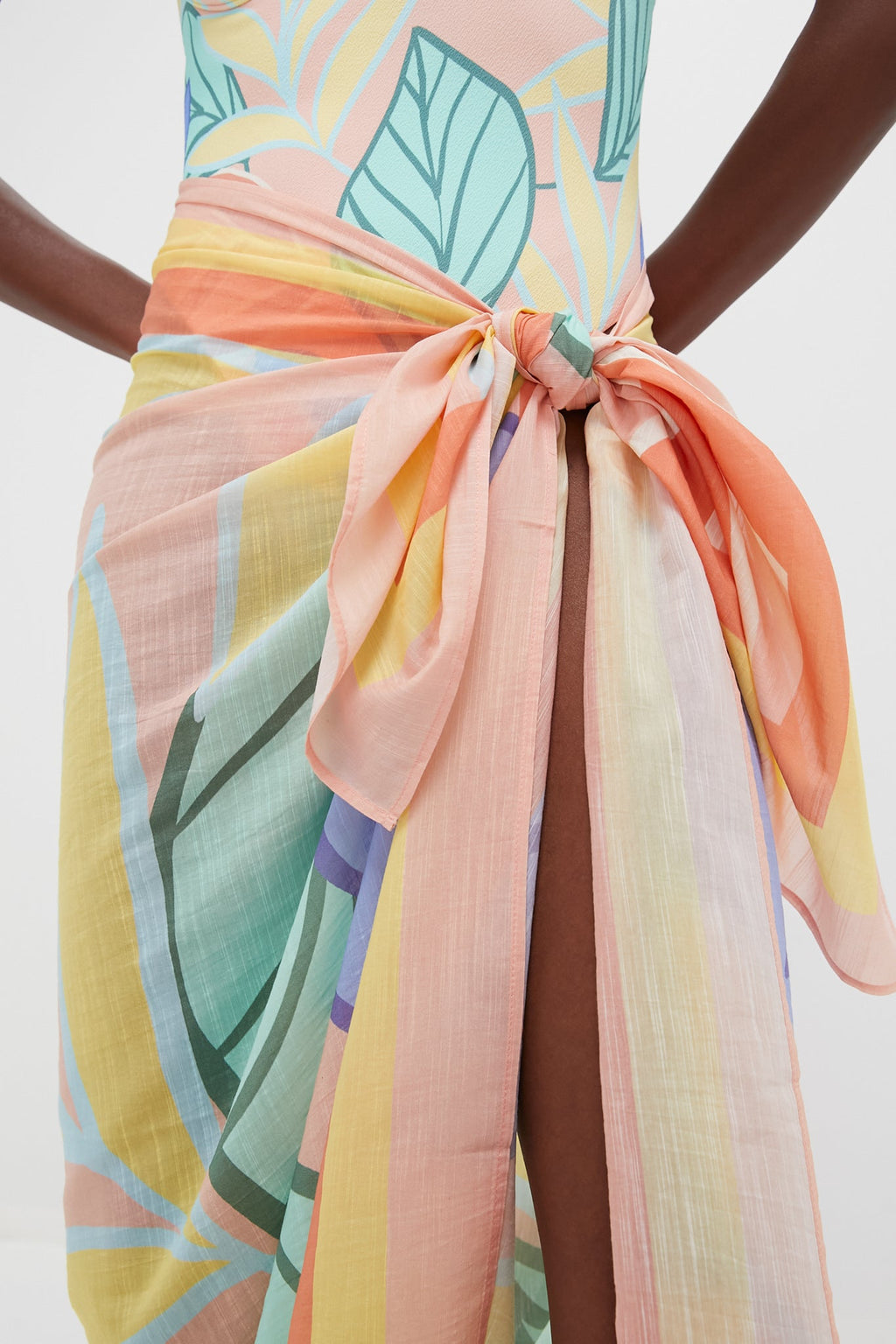 Retro Jungle Samara Sarong