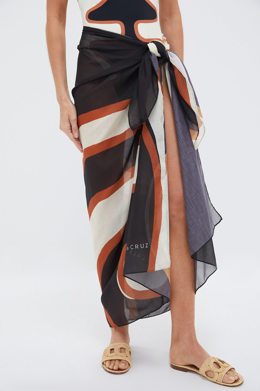 Preco Black and White Luana Sarong
